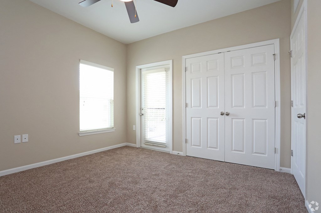 Bedroom at The Wilshire, Lake Charles, LA, 70607