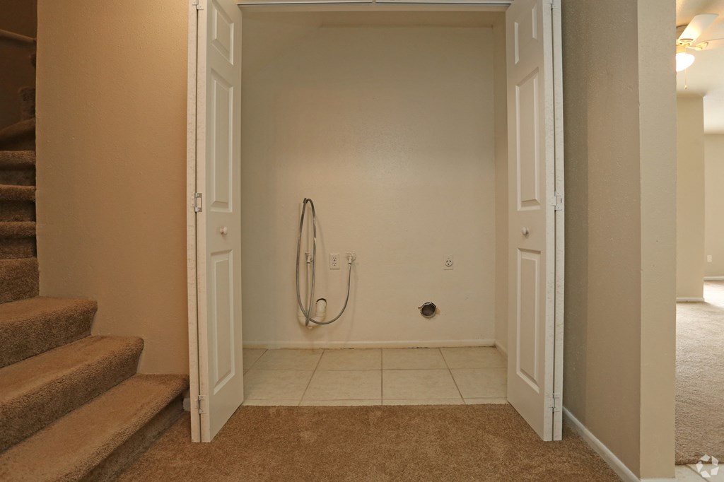 Washer and Dryer Hookups at The Wilshire, Lake Charles, Louisiana