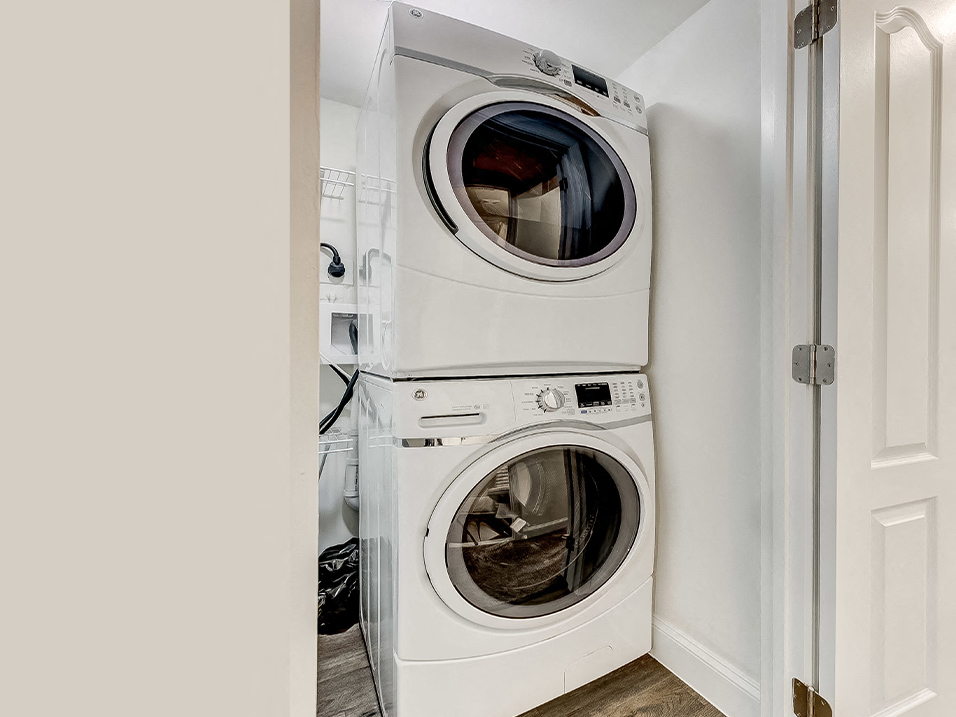 Full-sized Washer and Dryer at Kenilworth at Perring Park Apartments, Parkville, MD, 21234
