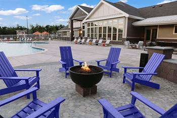 Courtyard Firepit Lounge at Sycamore at Tyvola, Charlotte, 28217