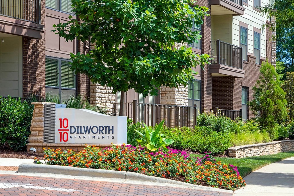 Building exterior with signage at 1010 Dilworth Apartments, North Carolina