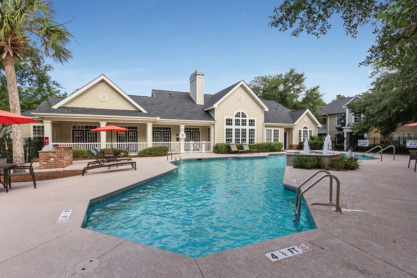 Swimming Pool at Sweetgrass Landing, Mount Pleasant - Photo Gallery 1