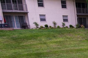 BBQ Grill & Picnic Area at Courthouse Square Apartments, 1112 Ivywood Lane, Towson