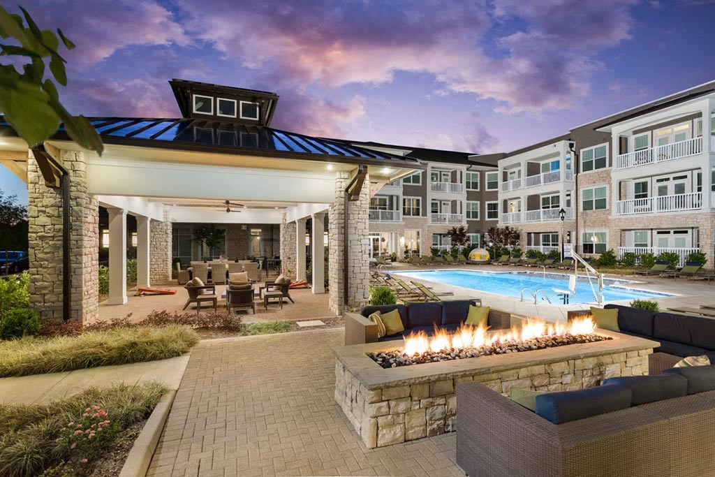 The Flats At Ballantyne Apartments