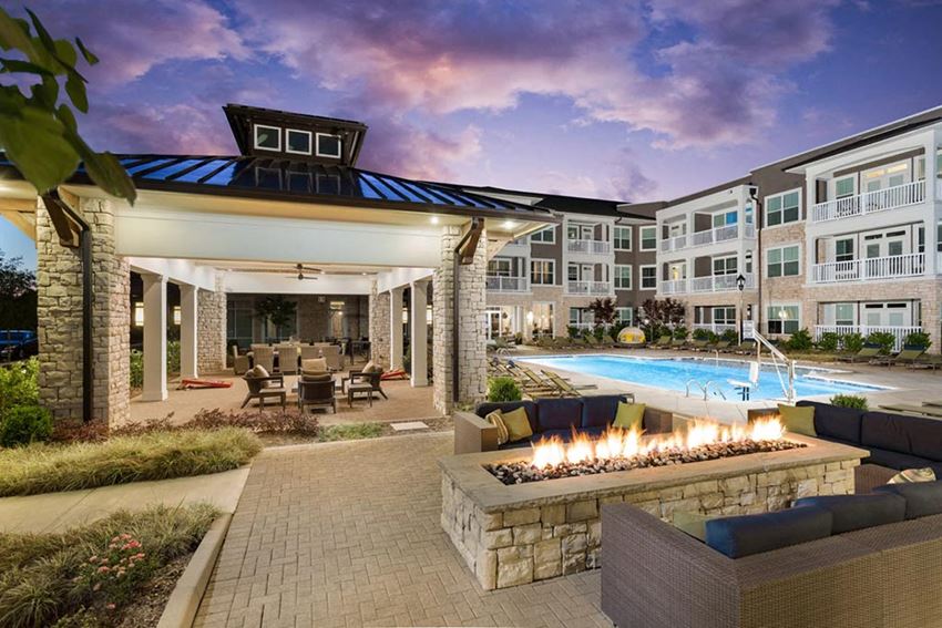 Centrally Located Community at The Flats at Ballantyne Apartments, Charlotte, 28277 - Photo Gallery 1