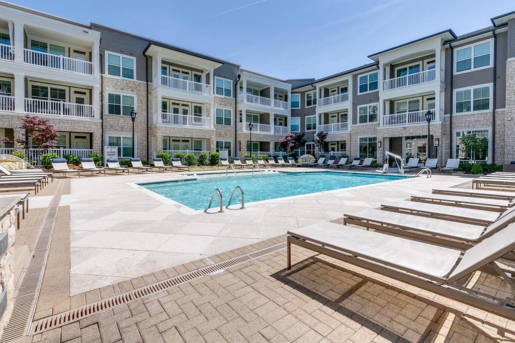 The Flats At Ballantyne Apartments