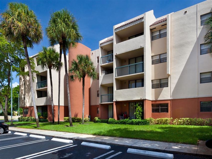 Meadow Walk Apartments, 15690 Bull Run Road, Miami Lakes, FL RentCafe