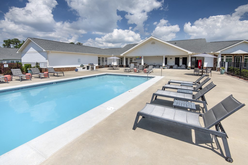 the swimming pool at the resort at governors crossing