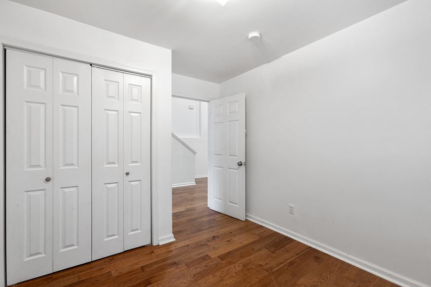 392 Crown - Photo Gallery