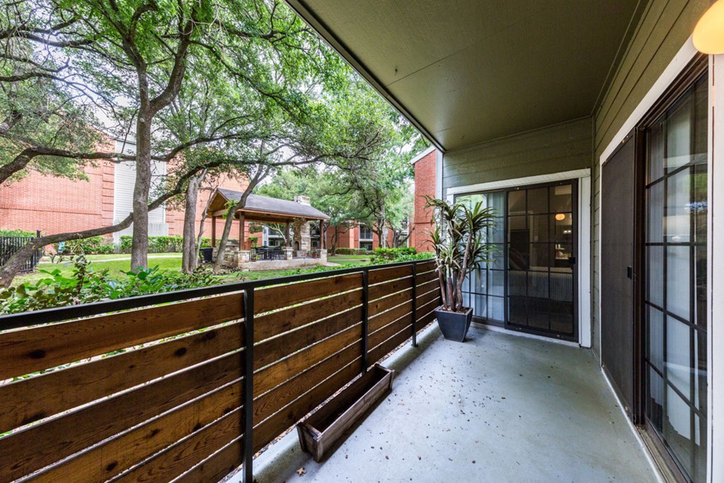 Balcony at Arboretum Oaks, Texas