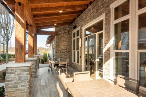 Outdoor patio seating at Retreat at Ironhorse, Tennessee