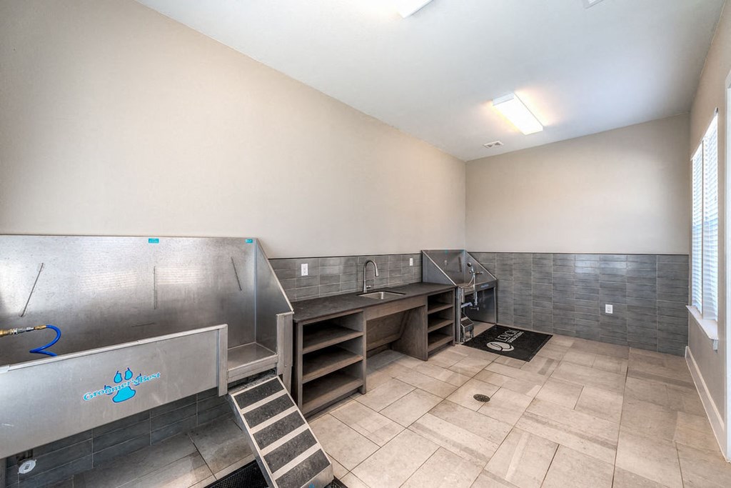 the laundry room at the preserve at great pond apartments sc