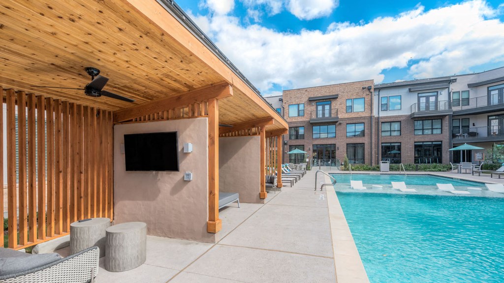 the pool at the colony apartments