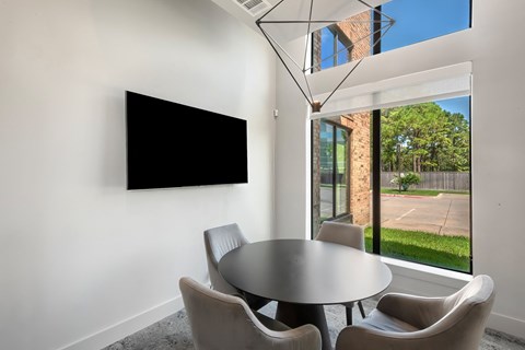 The Atwater Apartments Resident Business Space
