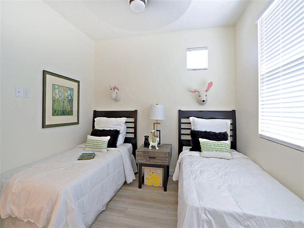 Shared Bedroom at Scottsdale Hayden Townhomes, Arizona