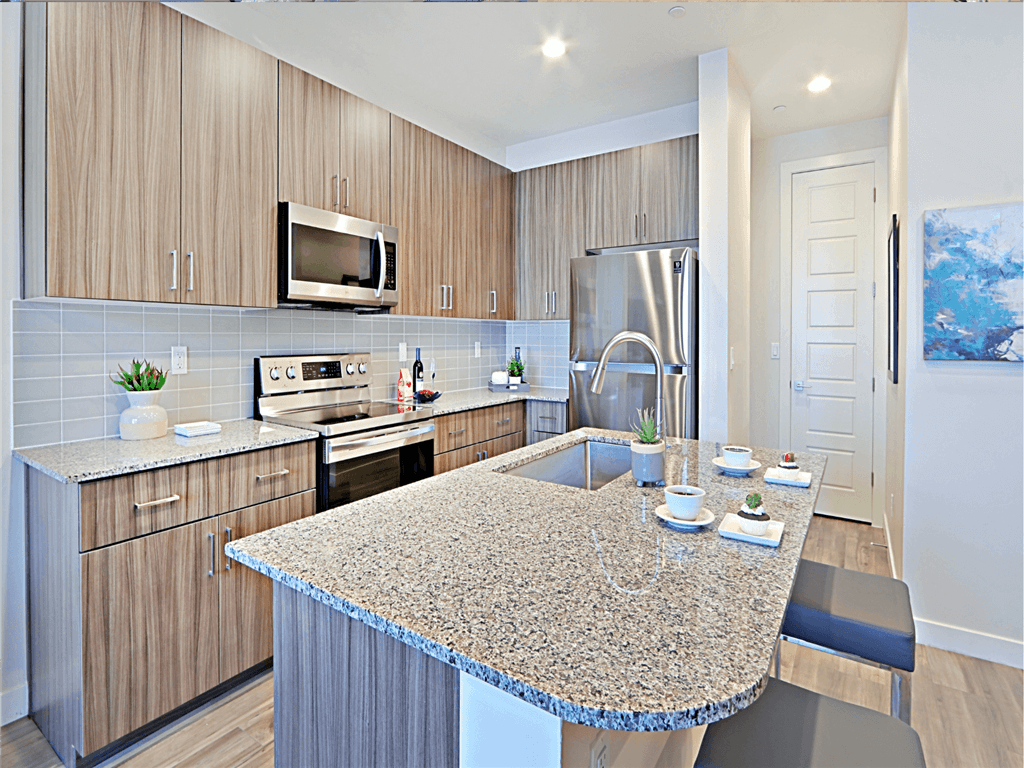Fitted Kitchen With Island Dining at Scottsdale Hayden Townhomes, Scottsdale