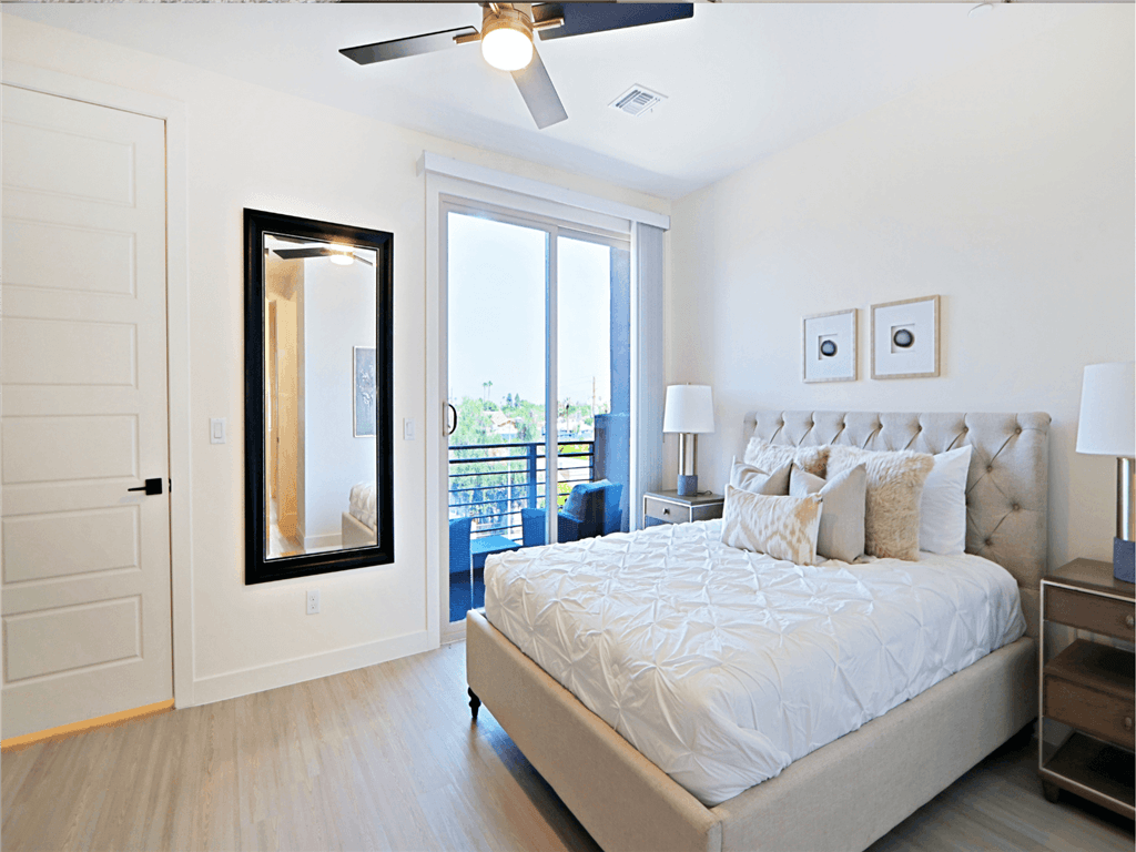 Gorgeous Bedroom at Scottsdale Hayden Townhomes, Scottsdale