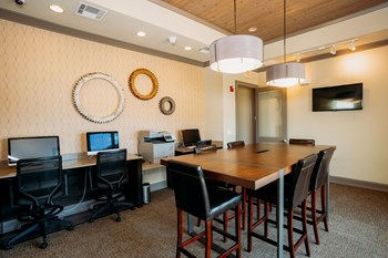 Business Center - Photo Gallery 3