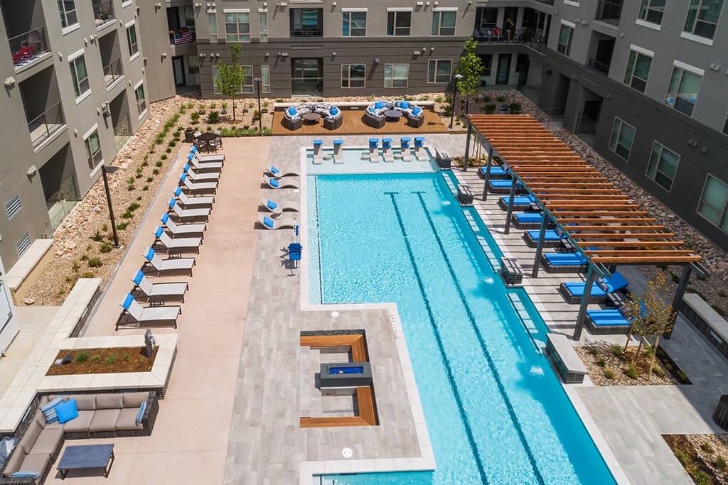 Encore At Boulevard One