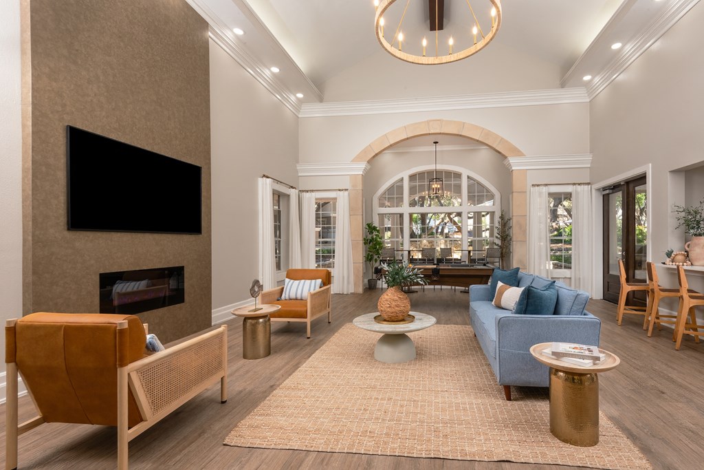 Clubroom With TV at Hayden on West Ave, San Antonio