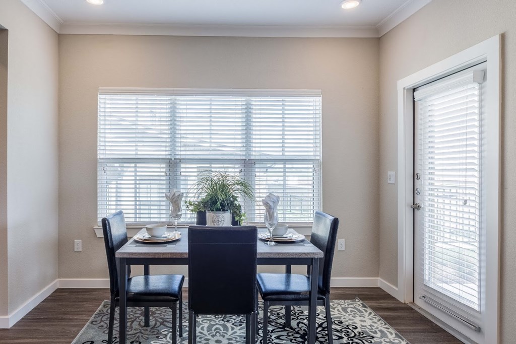 Dining Space Sandstone Crossing