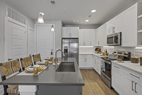 15950 Chase Hill Blvd 1-3 Beds Apartment for Rent