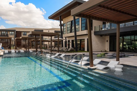 A swimming pool with a blue line in the middle.