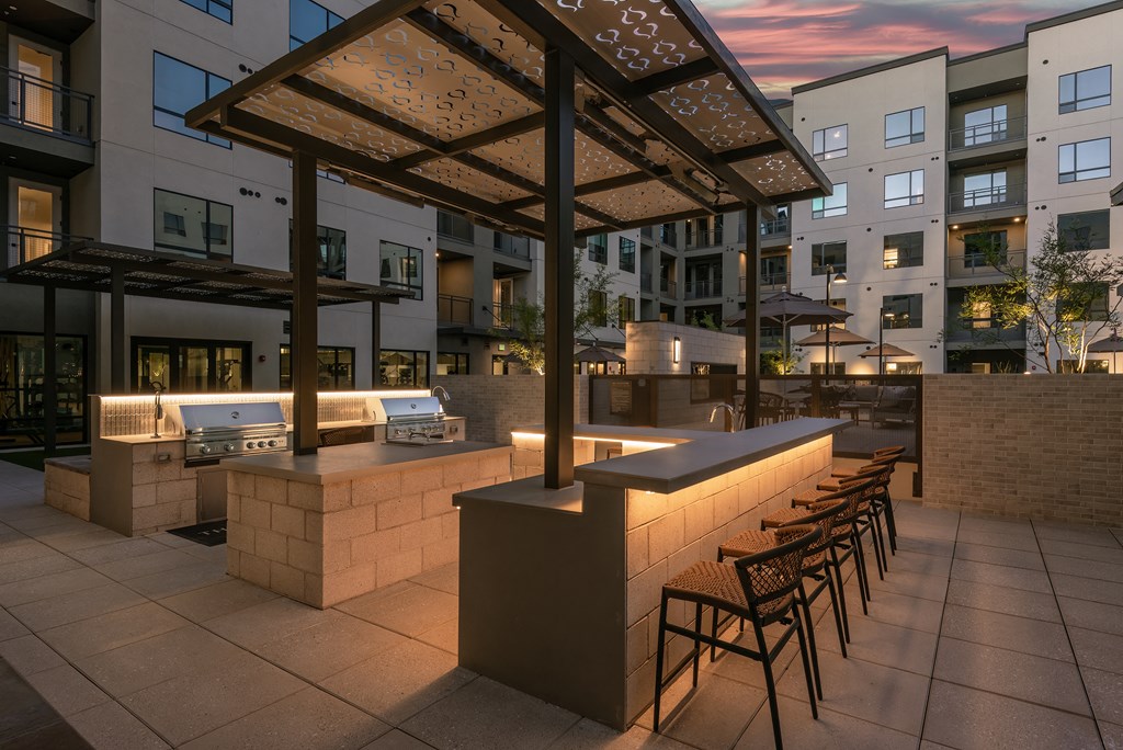The Quincy at Kierland Apartments Outdoor Grill and Entertainment Space