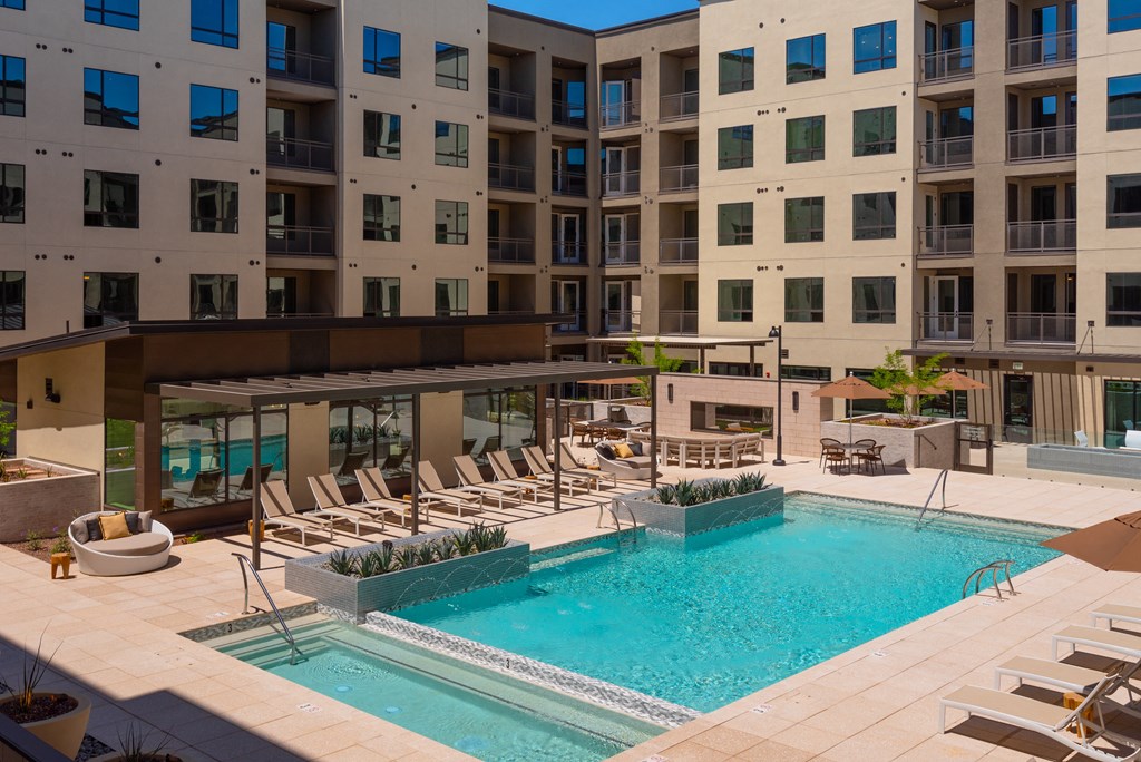 The Quincy at Kierland Apartments Pool