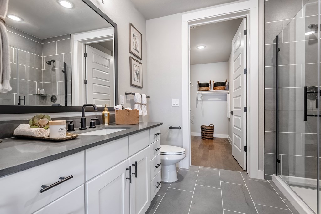 The Quincy at Kierland Apartments Bathroom