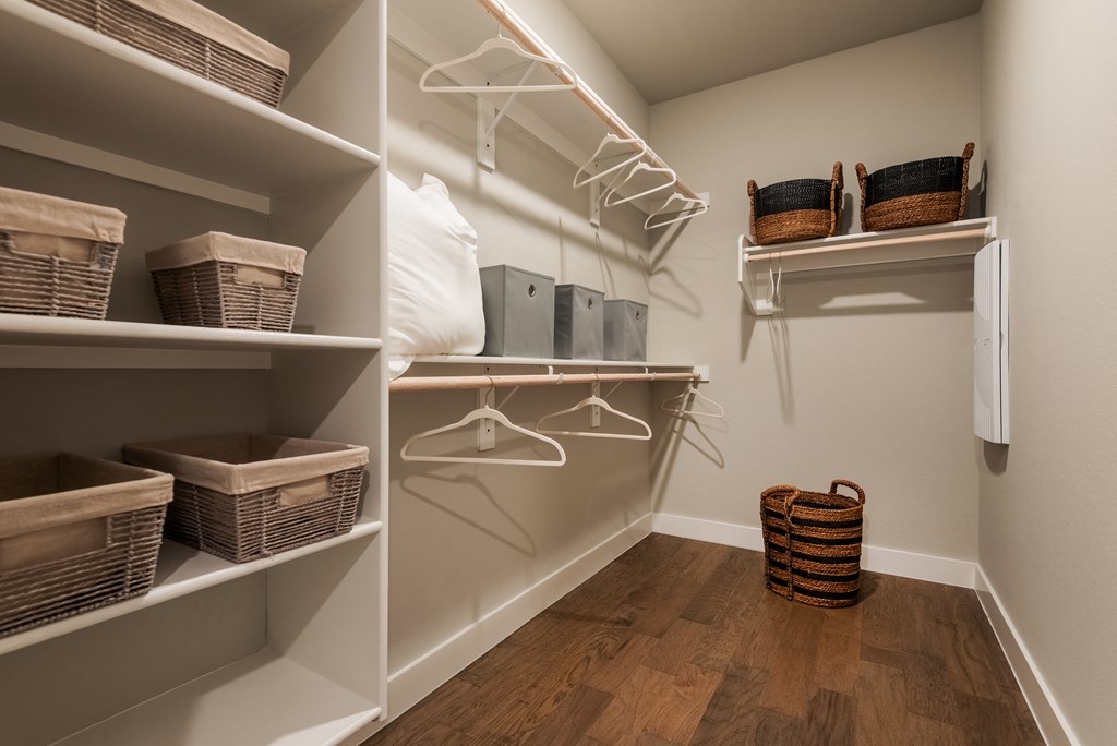 The Quincy at Kierland Apartments Walk In Closet