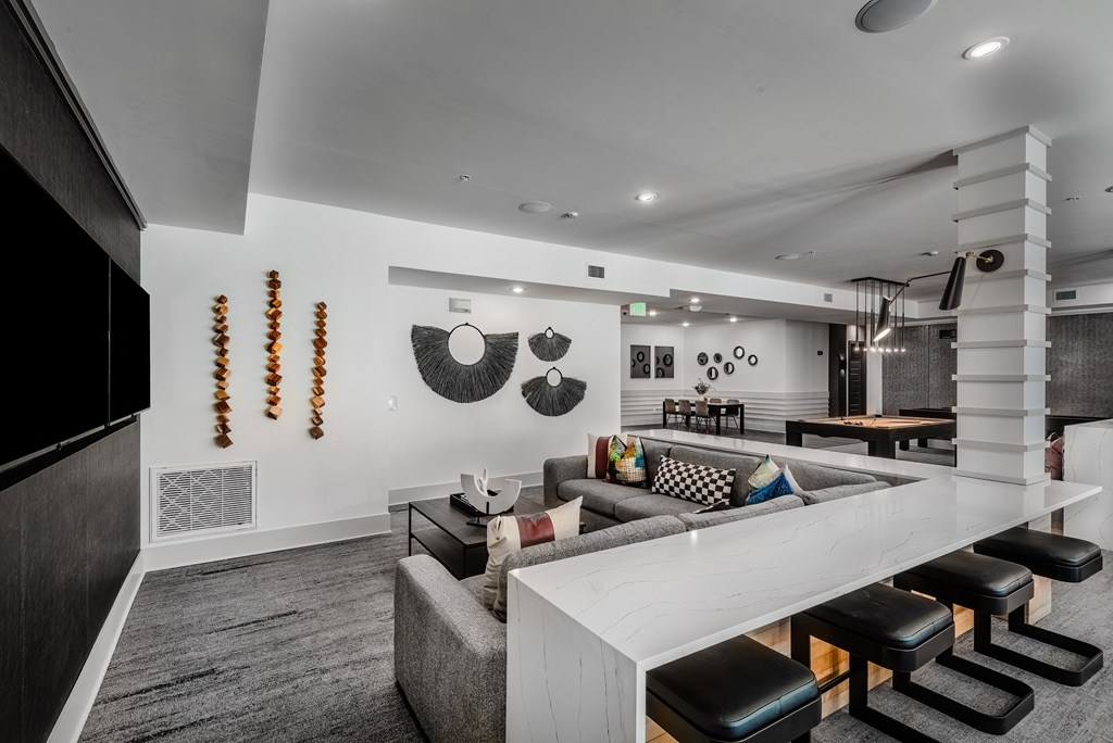 The Quincy at Kierland Apartments Resident Lounge