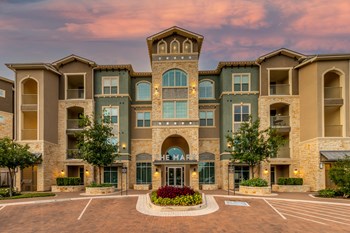 25 Best Luxury Apartments in San Antonio, TX (with photos) | RENTCafé