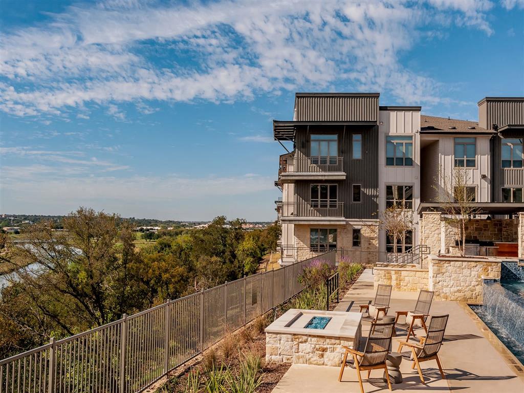 The Lofts At West 7th Fort Worth Dallas Texas Dallas Texas Luxury Apartment Residences Rentals Luxury Apartments Apartment House Styles