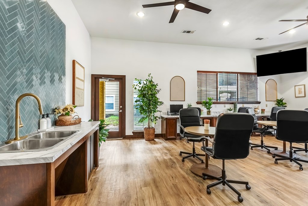 Willow Park Business Center