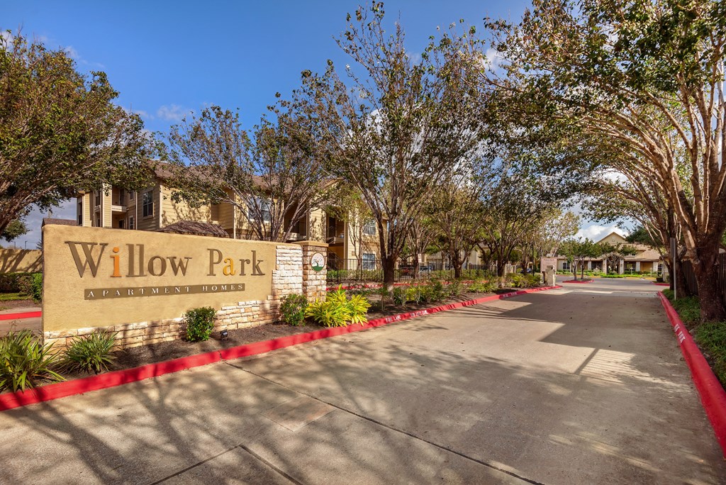 Willow Park Community Entrance