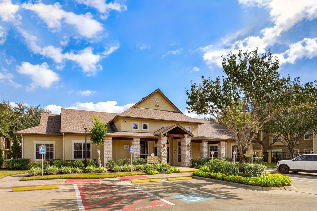 Willow Park Leasing Office