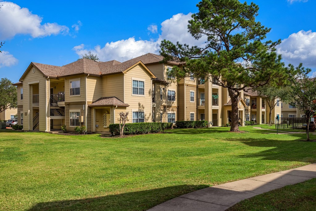Willow Park Outdoor Building