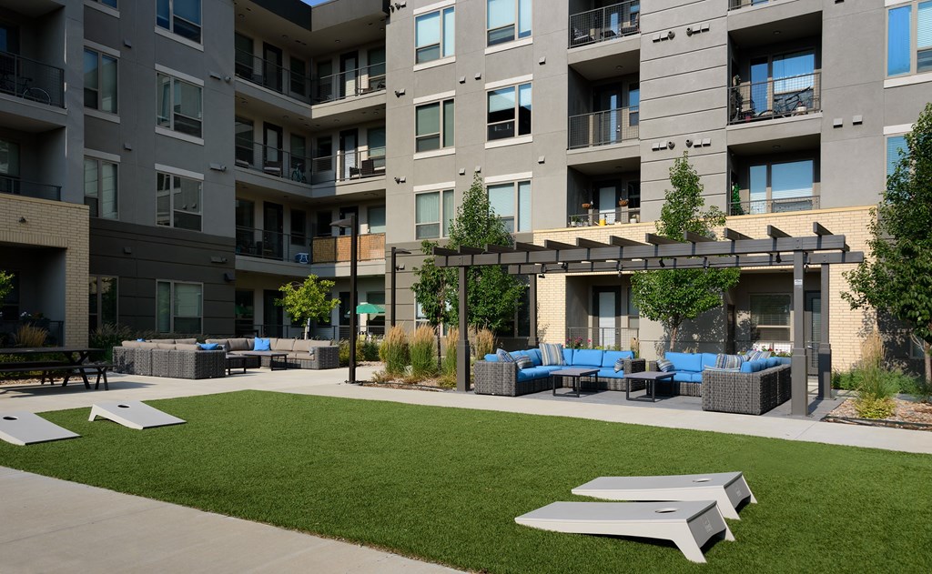 Encore At Boulevard One