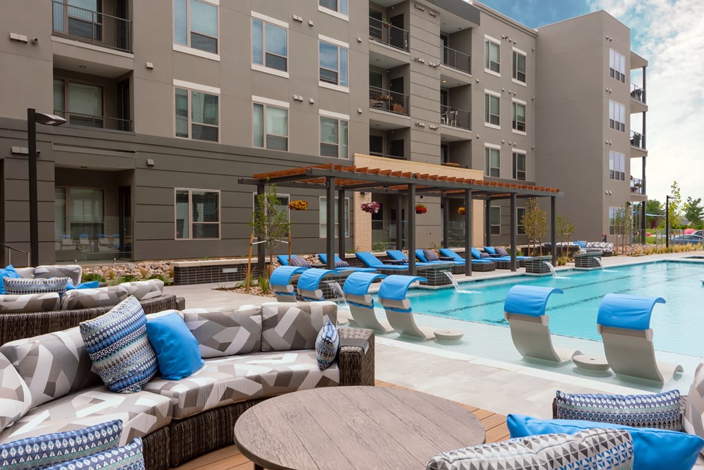 Encore At Boulevard One