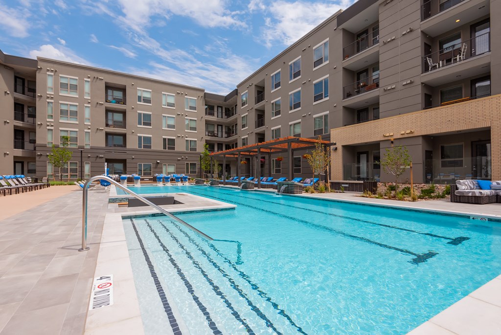 Encore At Boulevard One