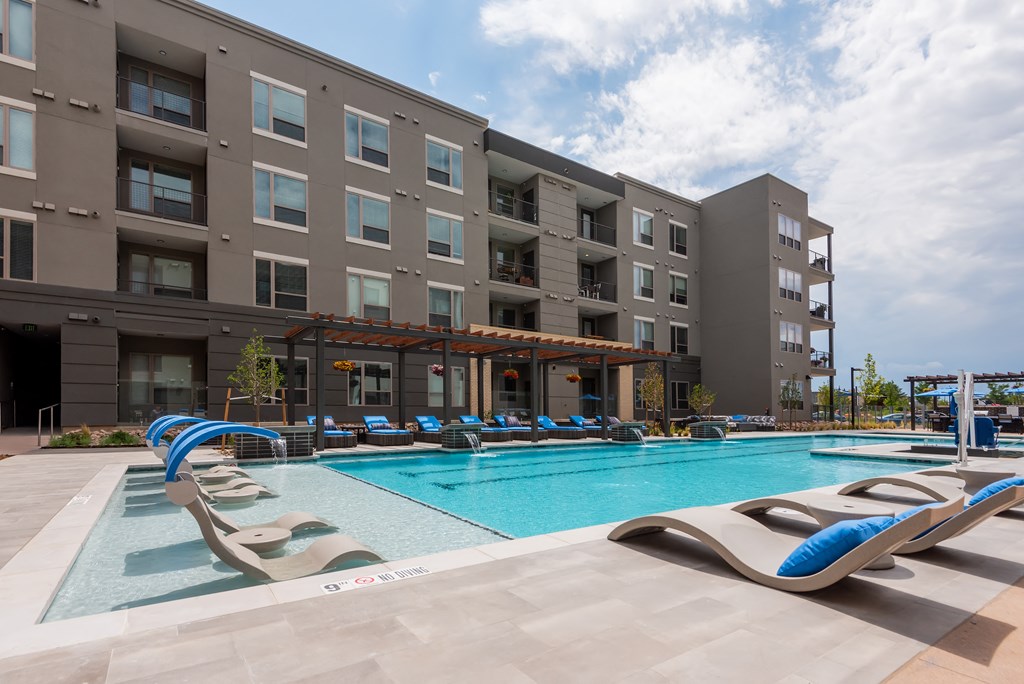 Encore At Boulevard One