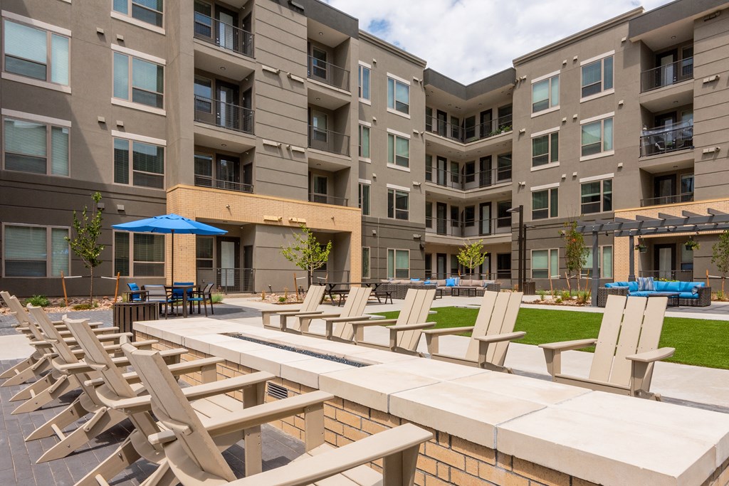 Encore At Boulevard One