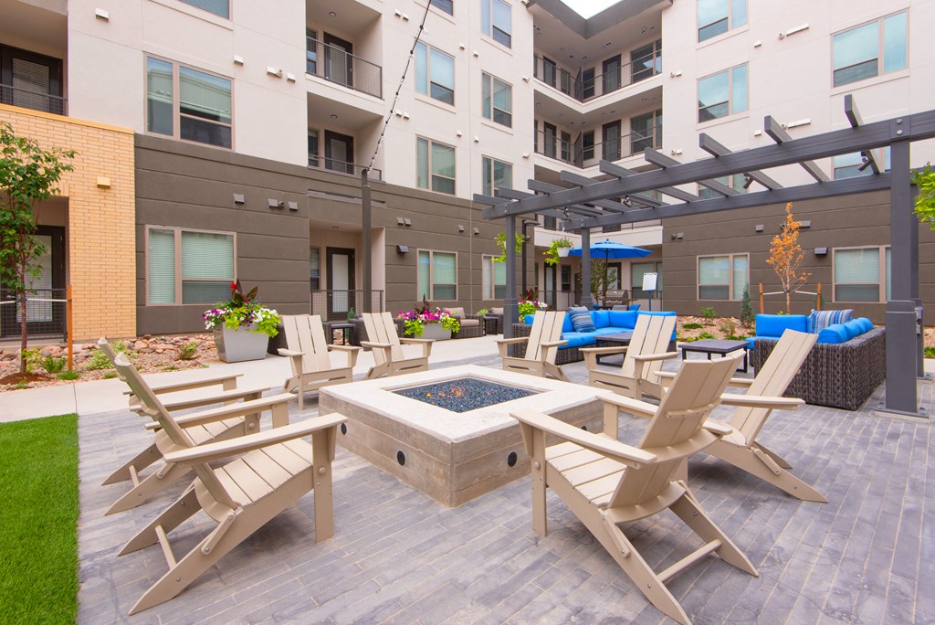 Encore At Boulevard One