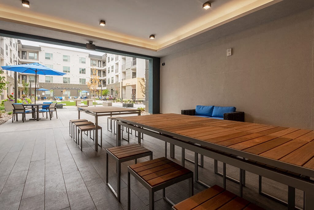 Encore At Boulevard One