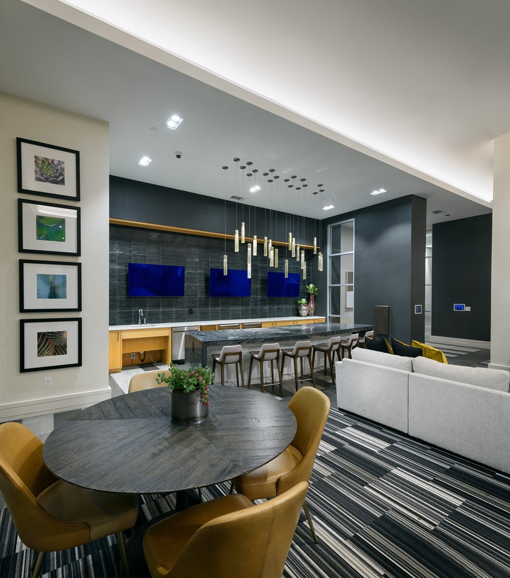 Encore At Boulevard One