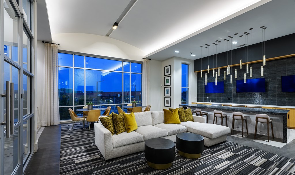 Encore At Boulevard One