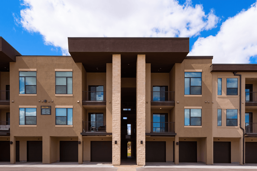 Escape At Arrowhead Apartments, 7951 W. Beardsley Road, Glendale, AZ