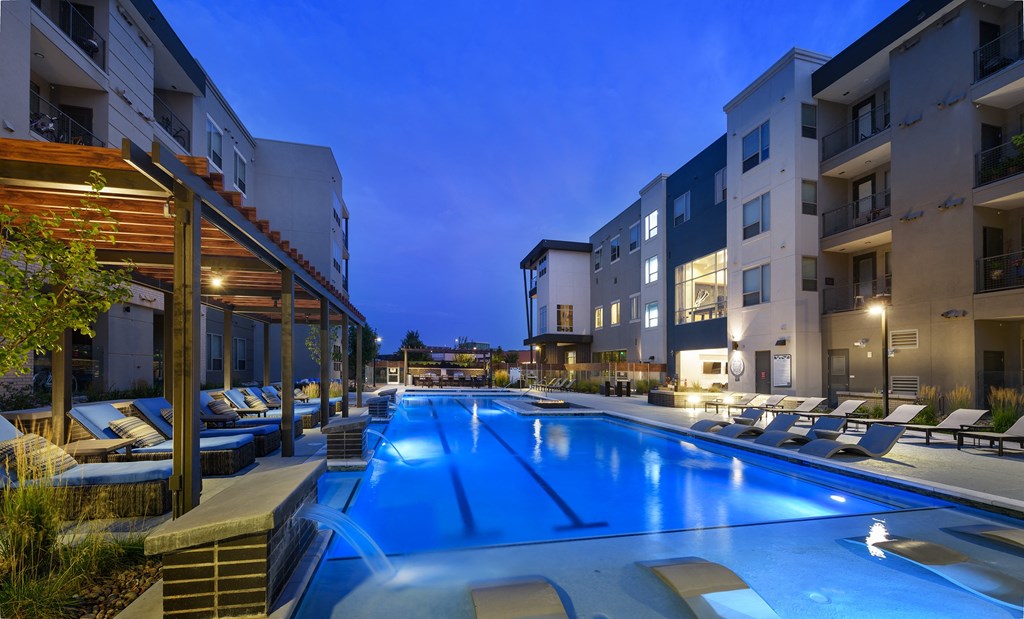 Encore At Boulevard One