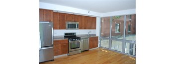 1 Bedroom 1 Bath w Glass Wall